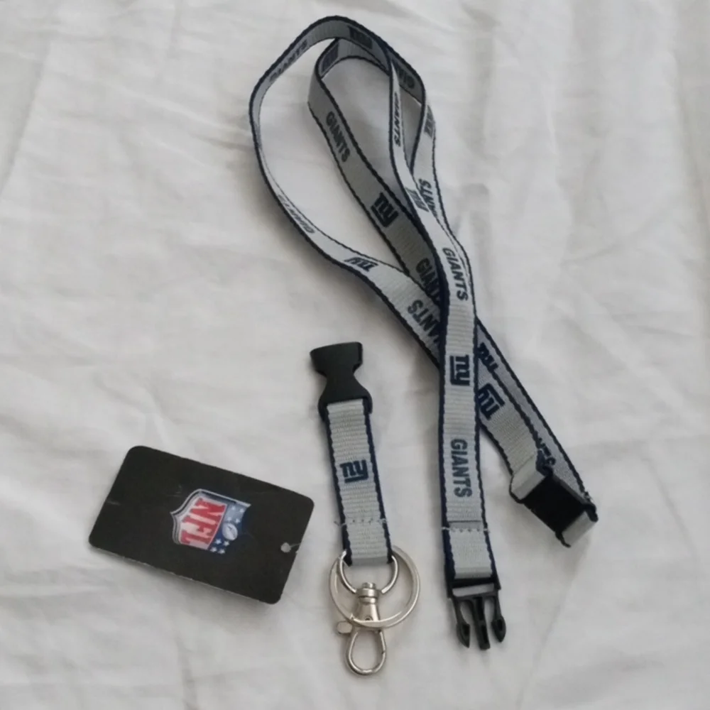 NY Giants UltraTech Lanyard Keychain Badge Ticket ID Holder Car House Keys NWT